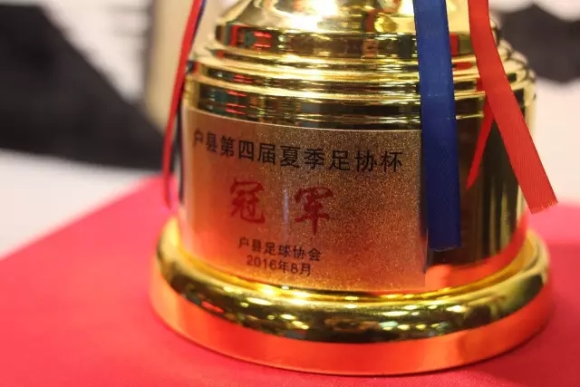 猛龙将退役卡特15号球衣 队史首个被退役号码